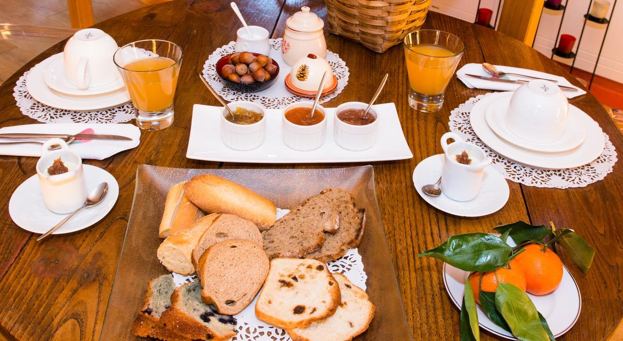Les Petites Vosges Bed and Breakfast Bagnères-de-Bigorre Buitenkant foto